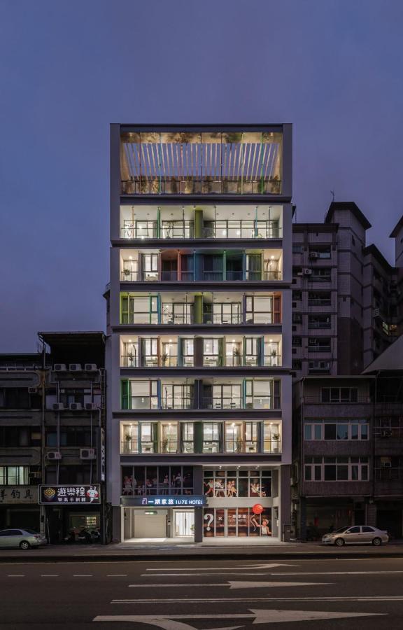 1Li7E Hotel Taichung Dış mekan fotoğraf